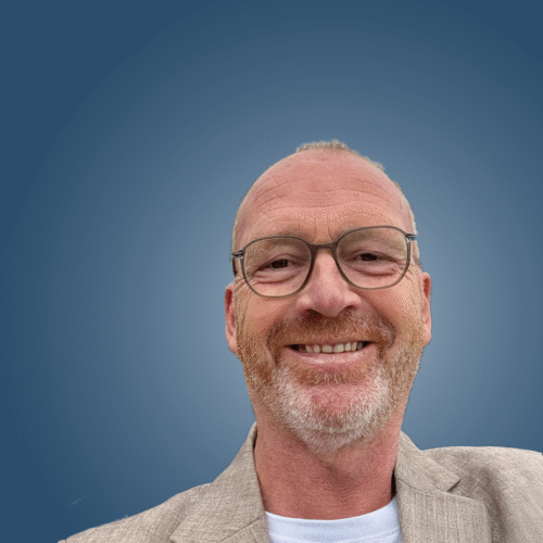 profielfoto2025blauw2 Chris van der Beek | VANDERBEEK Solutions