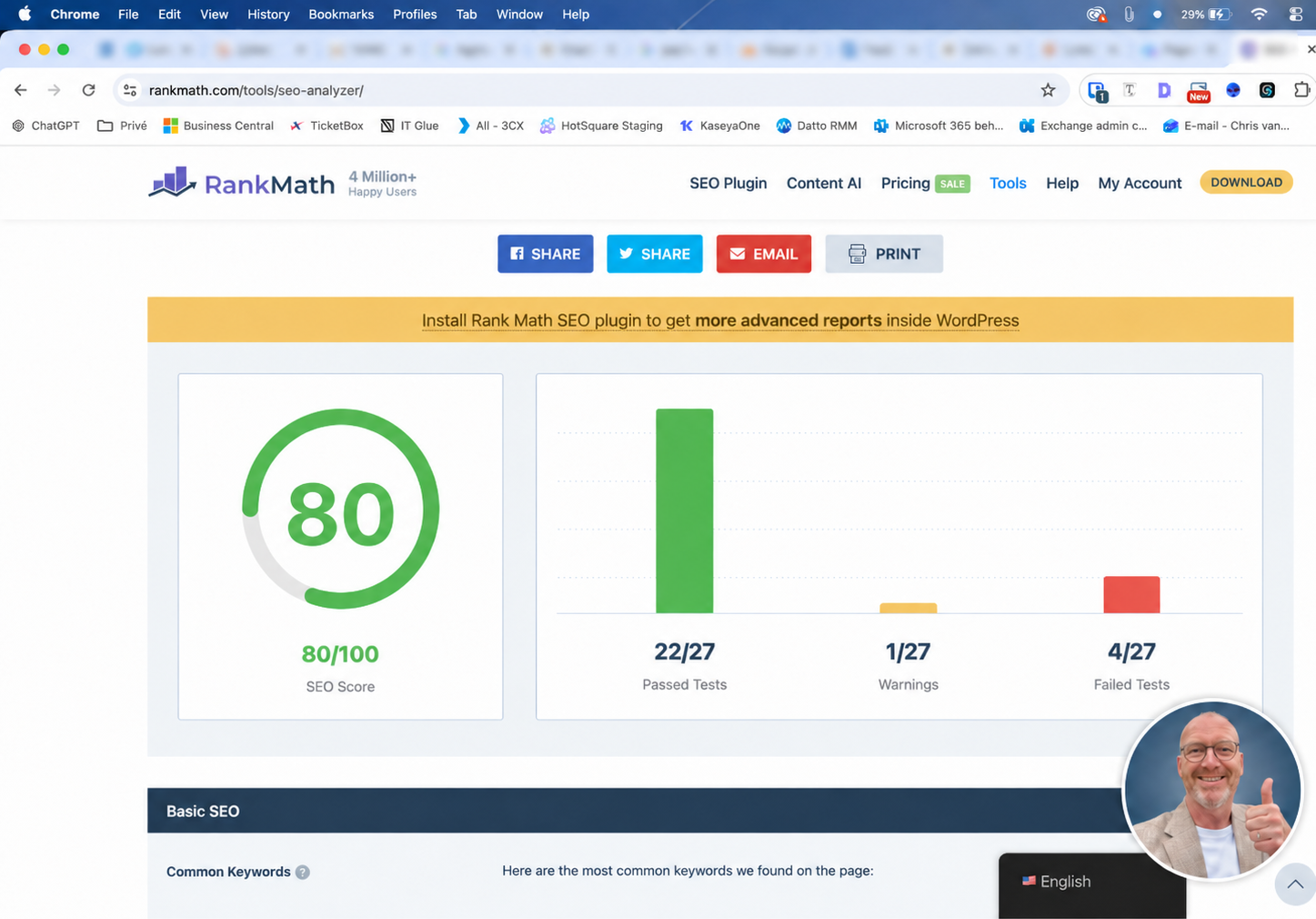 SEO-scanrapport met een score van 80 uit 100, met Chris van der Beek die een duim omhoog geeft